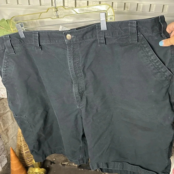 Carhartt Men’s size 50 black original fit shorts workwear 100% cotton durable - Picture 2 of 3
